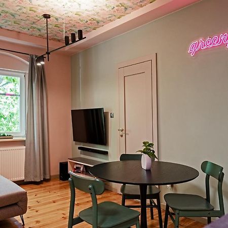 W12 Home Station - Apartement Greenpink 지엘로나구라 외부 사진