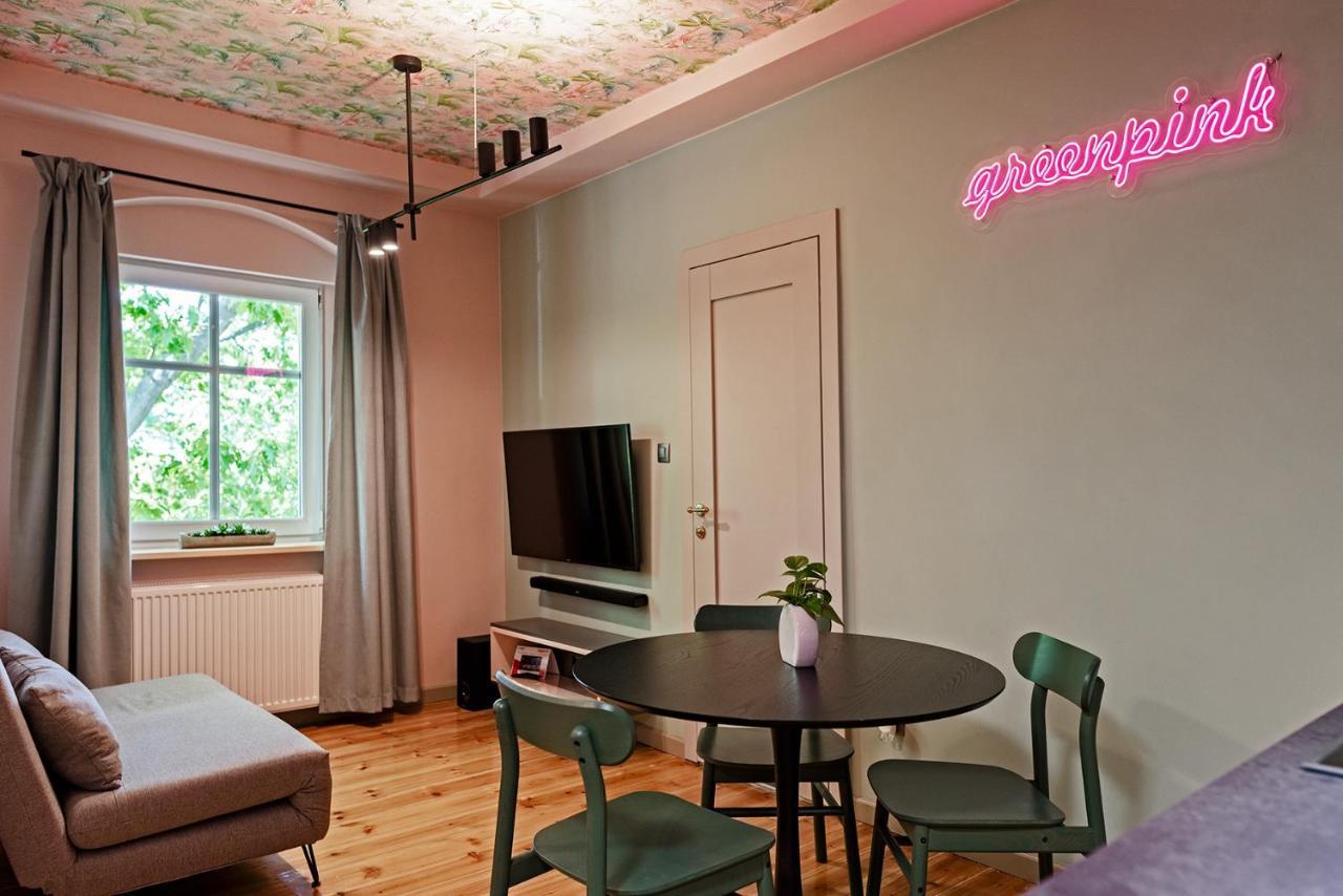 W12 Home Station - Apartement Greenpink 지엘로나구라 외부 사진