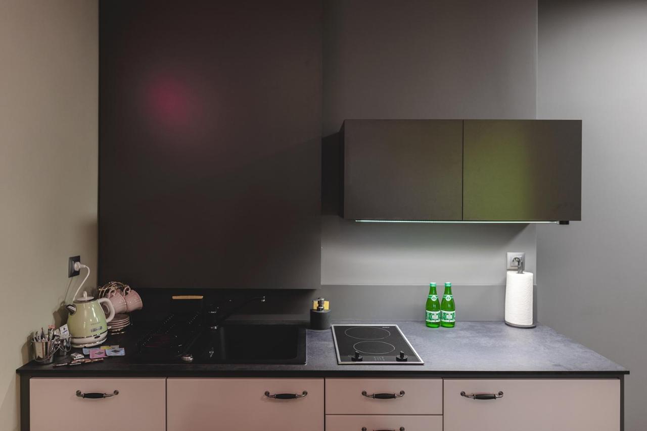 W12 Home Station - Apartement Greenpink 지엘로나구라 외부 사진