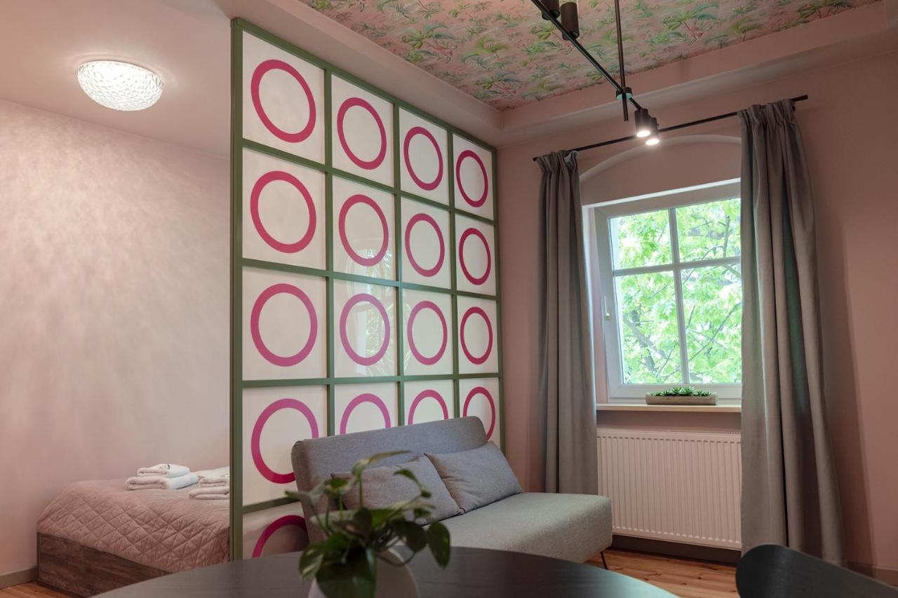 W12 Home Station - Apartement Greenpink 지엘로나구라 외부 사진